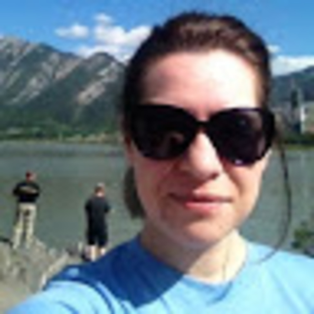 Meet your Posher, Carolyn
